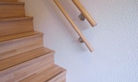 Extra Kindergeländer an allen Treppen Extra Kindergeländer an allen Treppen